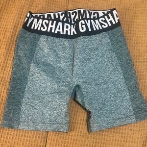 Gymshark flex shorts size small. Tag has been cut out but in perfect condition